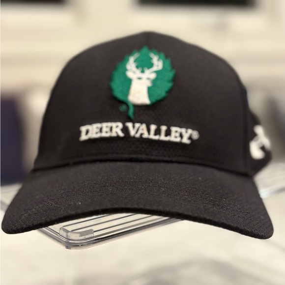 Under Armour, Ski Deer Valley, SnapBack enclosure, OSFM, Black - Picture 3 of 7